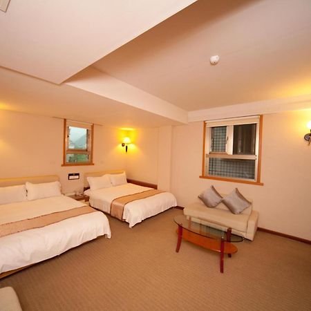 Tian Long Hotel Jiaoxi Exterior foto